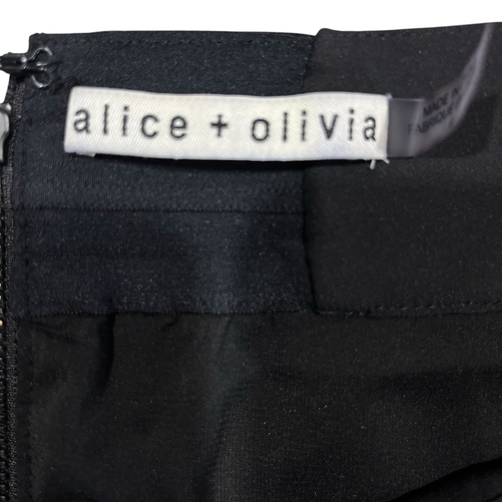 Alice + Olivia Rizo Black Vegan Leather Gold Chain Mini Skirt Size 6 - Picture 5 of 6